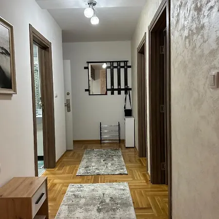 Port 3 * Belgrade