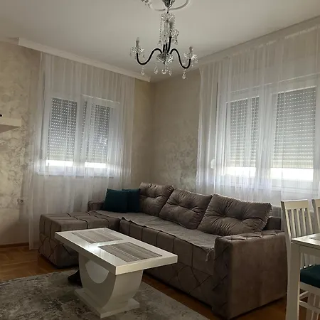 Port 3 Apartment *